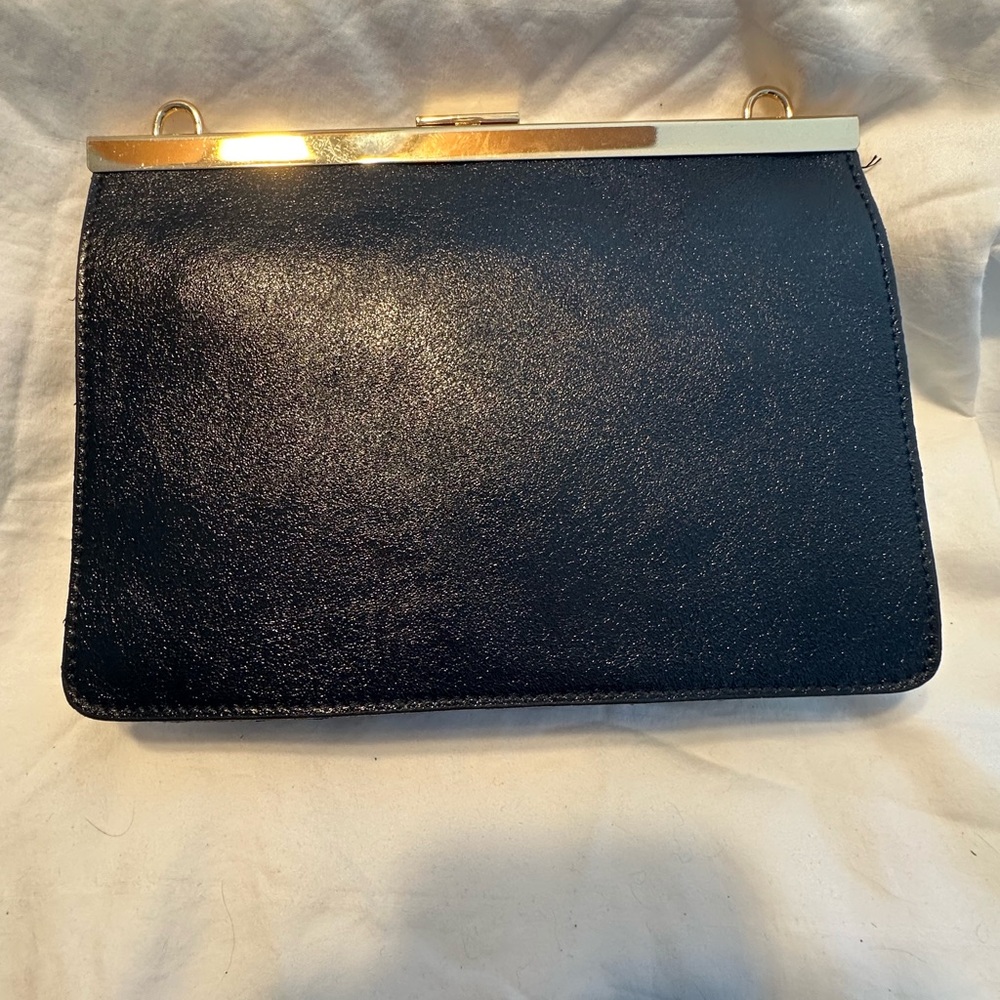 Persaman New York leather 2 in 1 clutch/crossbody bag - Picture 2 of 7